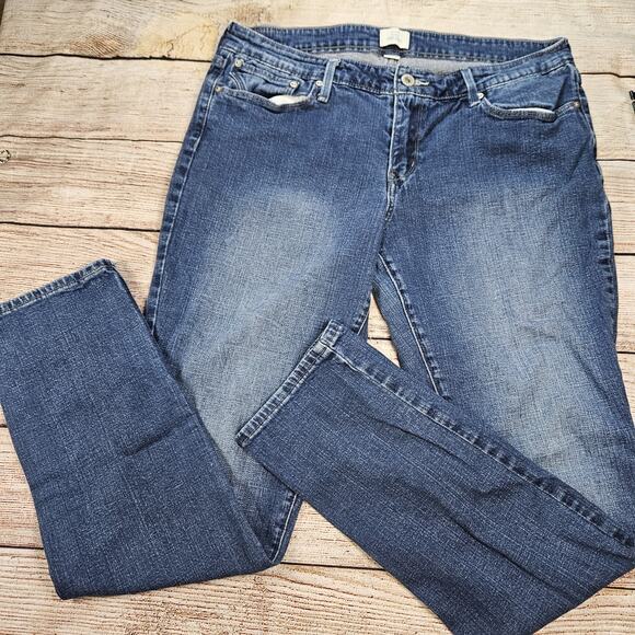 Levi's Jeans Size 14/32 Womens Demi Curve Mid Rise Slim Stretch Blue Denim - Picture 1 of 7